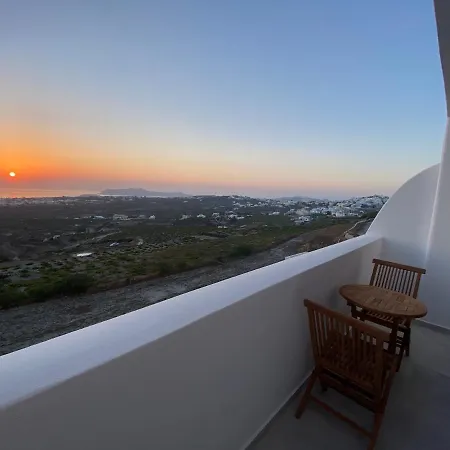 Ena Suites Santorini Pyrgos Kallistis Exterior photo