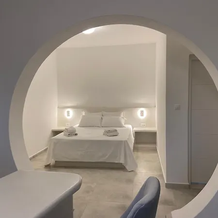 Ena Suites Santorini Pyrgos Kallistis Exterior photo