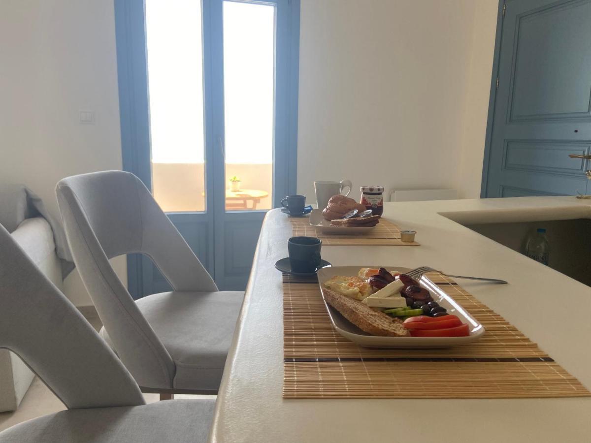 Ena Santorini בית נופש Pýrgos
